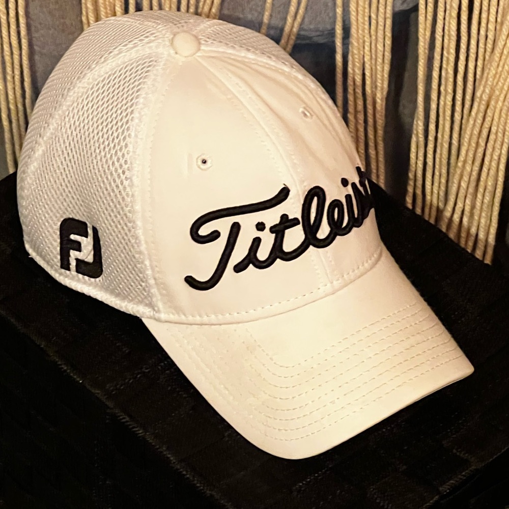 Titleist FJ ProV1 Hat - White